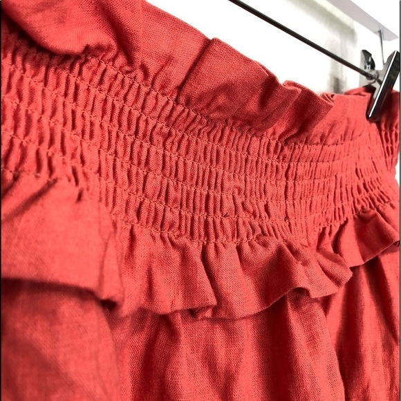 Tommy Hilfiger Ruched Off Shoulder Linen Top - Picture 5 of 7